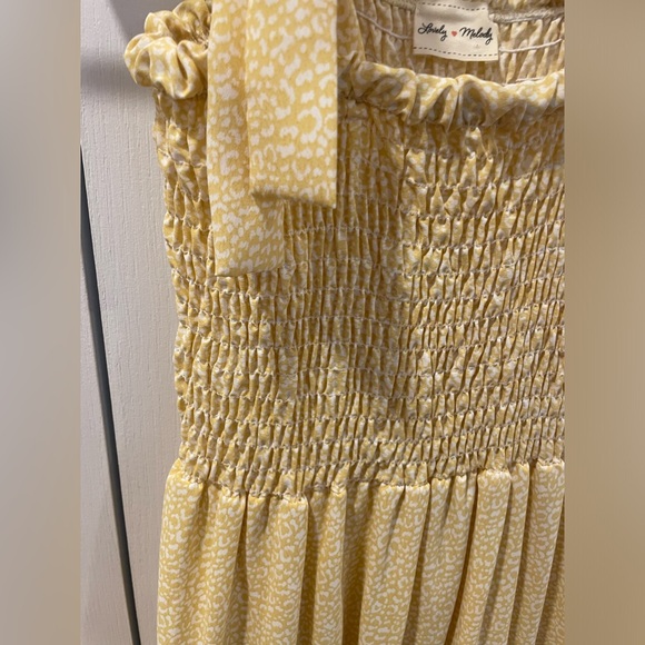yellow and white spotted dress - Picture 3 of 9